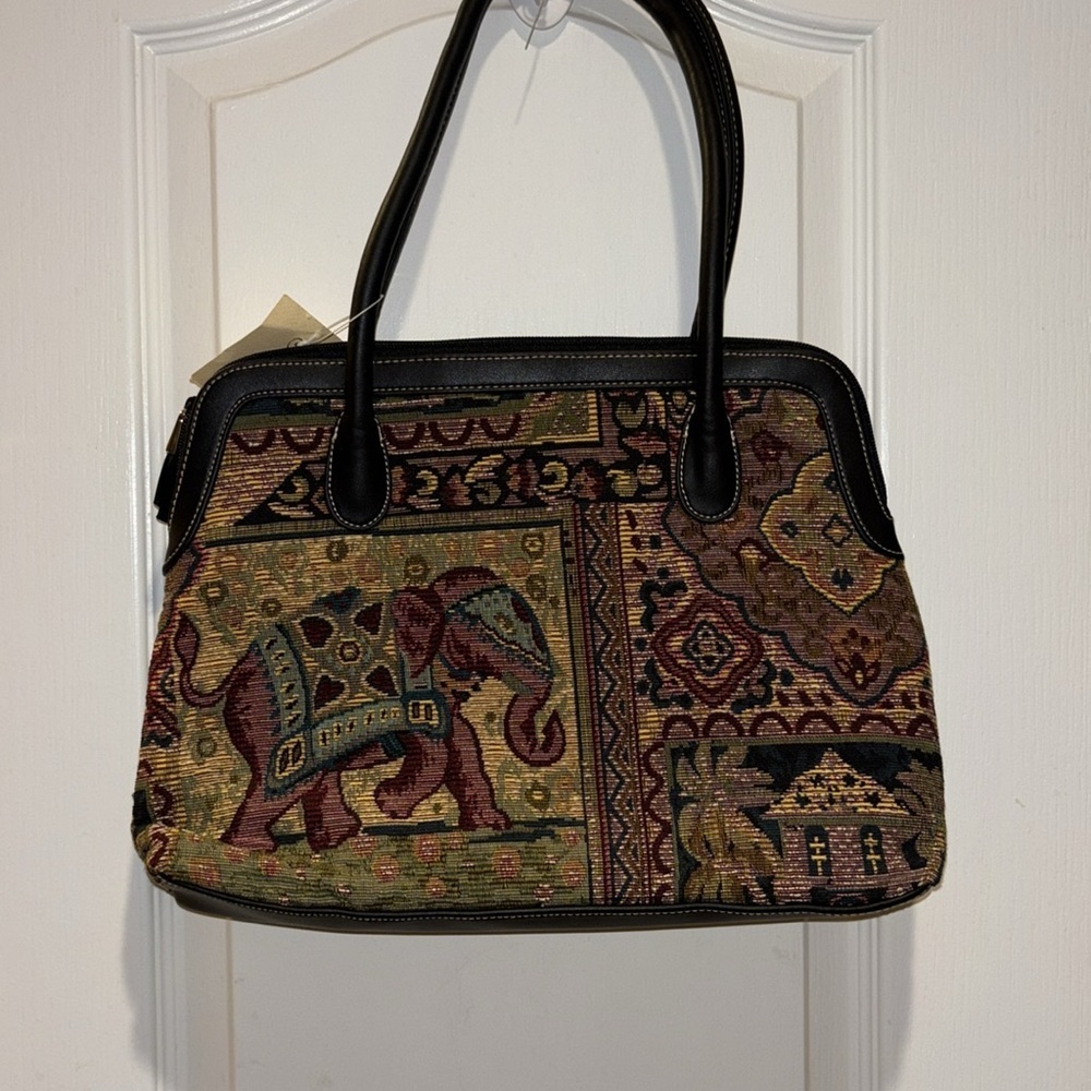 ST. JOHN’S BAY TAPESTRY ELEPHANT HANDBAG RECTANGULAR SHAPE INTRICATE EMBROIDERY